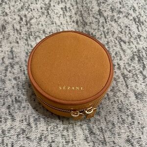 Sezane jewelry case